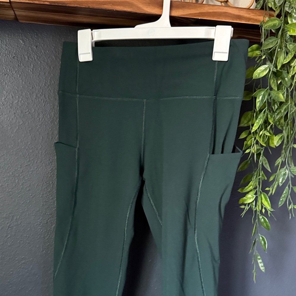 Ewedoos Women's Green Leggings with Pockets